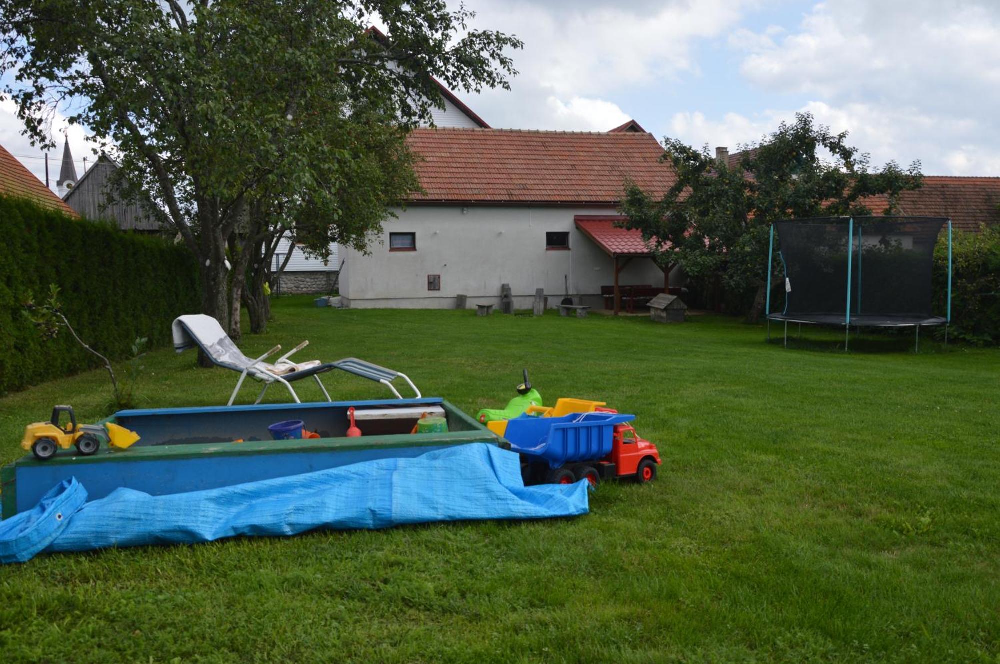 Penzion Tomi Pribylina Exteriör bild